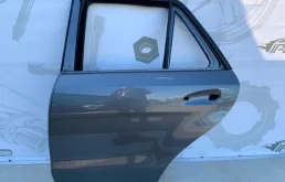 Дверь задняя левая в цвет черный 197 для Mercedes-Benz GLE class W166 2015-2018