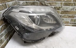 Фара правая для Mercedes-Benz GLK class 2008 года на фотографиях