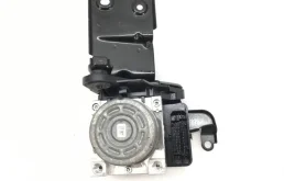 Блок ABS для Skoda Octavia 2017 года на фотографиях