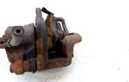 Суппорт задний левый для Kia Rio на фотографиях