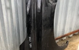 Крыло правое для Lexus RX 2009 года на фотографиях