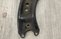 Рычаг передний левый нижний для Volkswagen Tiguan 2014 года на фотографиях