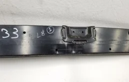 Усилитель заднего бампера для Toyota RAV4 2015 года на фотографиях