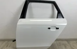 Дверь задняя левая для Audi A4 2016 года на фотографиях