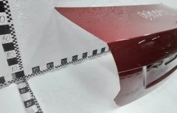 Дверь багажника для Volkswagen Polo 2011 года на фотографиях