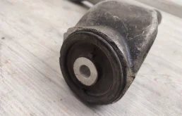 Рычаг передний правый нижний для Volkswagen Touareg на фотографиях