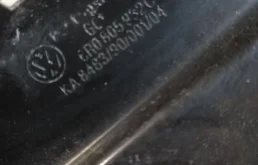 Кронштейн правой фары верхний для Volkswagen Polo на фотографиях