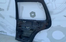 Дверь задняя правая для Mercedes-Benz M class 2000 года на фотографиях