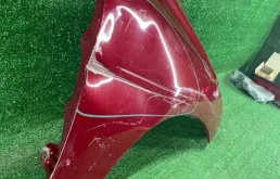 Крыло правое для Lexus RX 2009 года на фотографиях