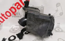 Корпус воздушного фильтра для Ford Focus 2019 года на фотографиях