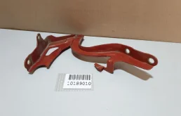 Петля капота левая для Kia Sportage на фотографиях