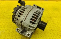 Генератор для Mercedes-Benz C class 2010 года на фотографиях