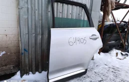 Дверь задняя левая для Volkswagen Touareg 2004 года на фотографиях