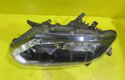 Фара ксенон левая для Nissan X-Trail 2017 года на фотографиях