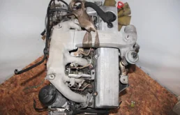 Двигатель без навесного для SsangYong Rexton 2003 года на фотографиях