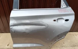 Дверь задняя левая для Hyundai Tucson 2015 года на фотографиях