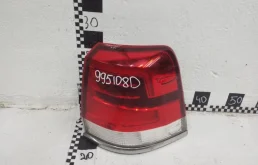 Фонарь правый для Toyota Land Cruiser 2018 года на фотографиях