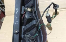 Фонарь внешний левый для Nissan X-Trail 2007 года на фотографиях