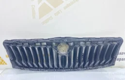 Решетка радиатора для Skoda Octavia 2012 года на фотографиях