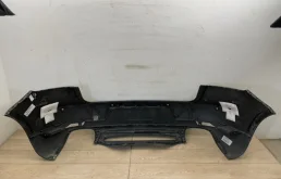 Бампер задний для Porsche Macan 2021 года на фотографиях