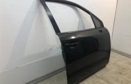 Дверь передняя правая для Subaru Forester 2018 года на фотографиях