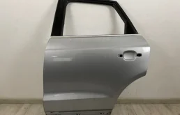 Дверь задняя левая для Audi Q3 2018 года на фотографиях