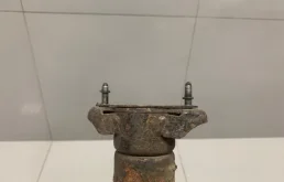 Амортизатор задний левый для Mercedes-Benz M class 2006 года на фотографиях