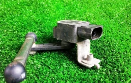 Датчик дорожного просвета задний для BMW X5 на фотографиях