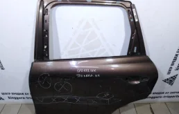 Дверь задняя левая для Volkswagen Touareg 2017 года на фотографиях
