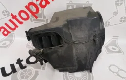 Корпус воздушного фильтра для Ford Focus 2019 года на фотографиях