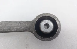 Рычаг передний правый верхний для Audi A6 2013 года на фотографиях