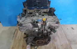 Двигатель без навесного для Nissan Fuga 2015 года на фотографиях