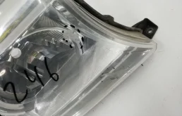 Фара ксенон левая для Toyota Land Cruiser 2012 года на фотографиях