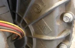 Серводвигатель раздатки для Volkswagen Touareg 2005 года на фотографиях