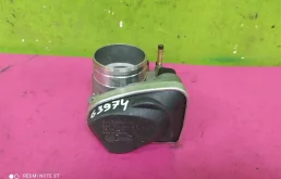 Дроссельная заслонка для Skoda Octavia 2008 года на фотографиях