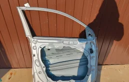 Дверь передняя левая для Hyundai Tucson 2015 года на фотографиях