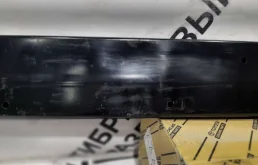 Усилитель заднего бампера для Toyota RAV4 2017 года на фотографиях