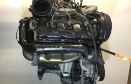 Двигатель для Audi A6 2001 года на фотографиях