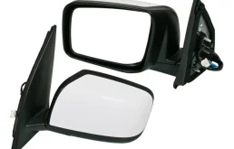 Стекла и зеркала для Nissan X-Trail 2006 года на фотографиях