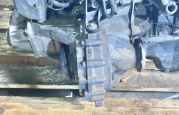 МКПП для Volkswagen Golf 2009 года на фотографиях