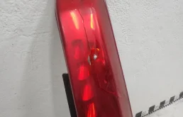 Фонарь правый для Nissan X-Trail 2014 года на фотографиях