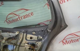 Крышка багажника для Nissan Almera 2001 года на фотографиях