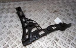 Кронштейн заднего бампера левый для Volkswagen Polo 2011 года на фотографиях