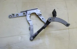 Петля капота левая для Mercedes-Benz S class на фотографиях