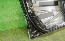 Дверь передняя левая для Mercedes-Benz M class 2015 года на фотографиях