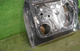 Дверь передняя правая для Volkswagen Polo 2018 года на фотографиях