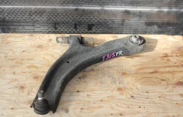 Рычаг передний левый нижний для Nissan X-Trail 2009 года на фотографиях