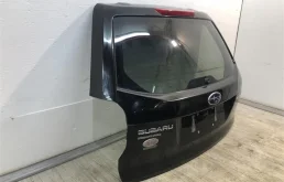 Крышка багажника для Subaru Forester 2017 года на фотографиях