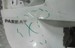 Крышка багажника для Volkswagen Passat 2013 года на фотографиях
