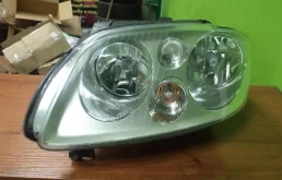 Фары для Volkswagen Caddy 2005 года на фотографиях